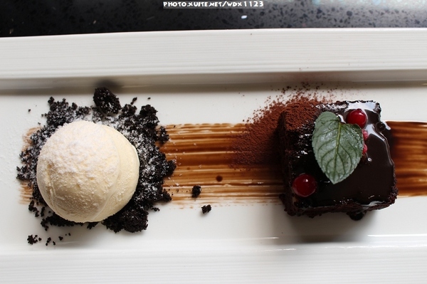 凱恩斯岩燒餐廳(公益二店)：凱恩斯岩燒餐廳(公益店)✪主餐讓我們小失望~103.05.16