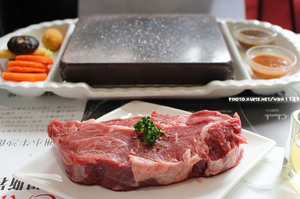 凱恩斯岩燒餐廳(公益二店)：凱恩斯岩燒餐廳(公益店)✪主餐讓我們小失望~103.05.16