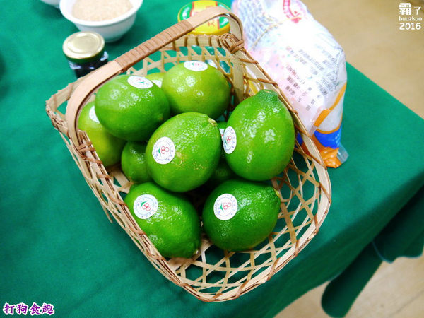 高雄物產館(蓮潭旗艦店)：高雄物產館，打狗食趣玩味高雄，當季食材入菜的歡樂廚藝教室。