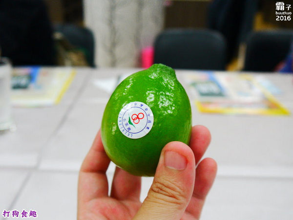 高雄物產館(蓮潭旗艦店)：高雄物產館，打狗食趣玩味高雄，當季食材入菜的歡樂廚藝教室。