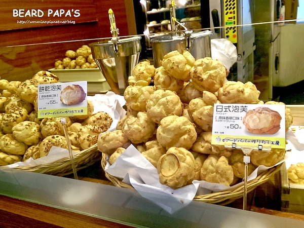 BEARD PAPA’S 日式泡芙工房(微風站前店):【台北市中正區/食記】 4月份限量口味 Cookies&Cream ✿✿ BEARD PAPA'S 日式泡芙工房 ✿✿