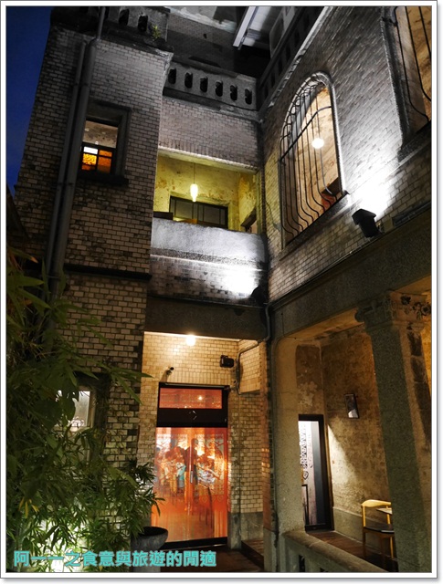 食尚曼谷Fashion Bangkok：台北士林 FB食尚曼谷～來老屋吃泰式料理，就在士林夜市裡!!