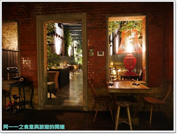 食尚曼谷Fashion Bangkok：台北士林 FB食尚曼谷～來老屋吃泰式料理，就在士林夜市裡!!