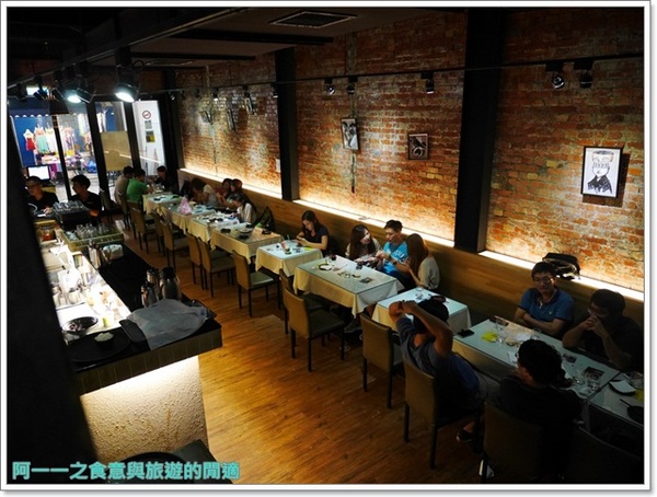 食尚曼谷Fashion Bangkok：台北士林 FB食尚曼谷～來老屋吃泰式料理，就在士林夜市裡!!