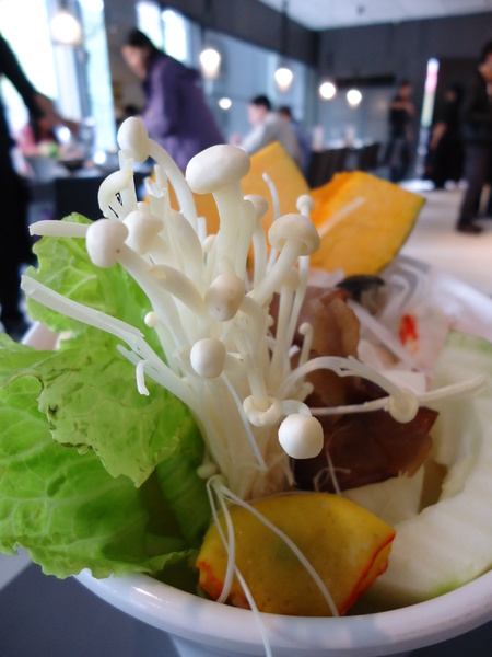 爭蝦吃到飽:《台中●爭蝦吃到飽》蝦子吃到飽好過癮之我在爭蝦吃到飽!!!