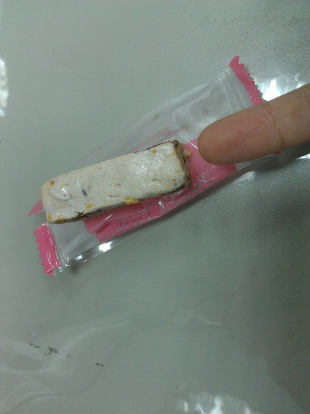 雄爸鴉片坊:丞食團購 - 雄爸鴉片坊 濃郁重乳酪蛋糕 + 牛軋糖軟硬很恰當