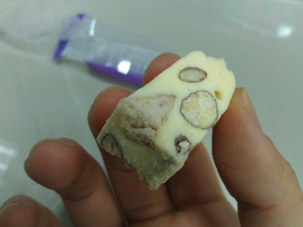 雄爸鴉片坊:丞食團購 - 雄爸鴉片坊 濃郁重乳酪蛋糕 + 牛軋糖軟硬很恰當