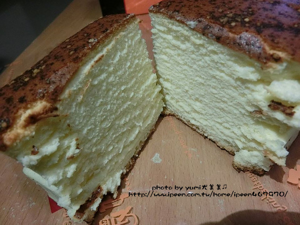 御見輕烘焙：【邀稿】《乳酪控請注意》New!最強大團購美食→帕瑪森鹹乳酪+輕乳酪征服你味蕾@御見輕烘焙