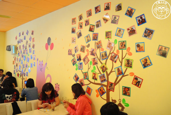 野喵中途咖啡:呷飽祙【新北三重・野喵中途咖啡】喵星人左擁右抱用餐