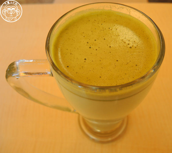 野喵中途咖啡:呷飽祙【新北三重・野喵中途咖啡】喵星人左擁右抱用餐