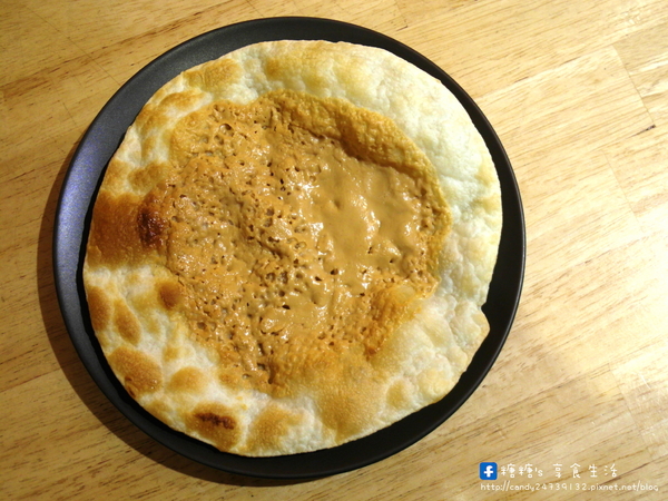 貓旅行咖啡輕食館：〖台中│美食〗貓旅行咖啡輕食館 ❤ 超萌立體貓咪拉花、貓掌湯圓登場!!店內還有可愛的喵星人坐陪呷崩唷~