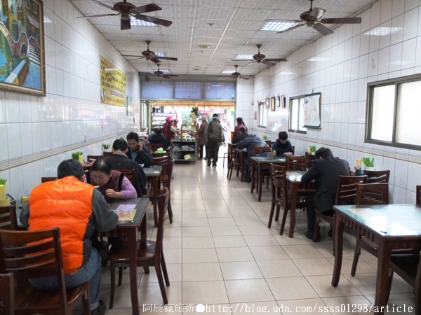 阿忠豆菜麵：【美食特搜。台南新營區】阿忠豆菜麵。扁平略薄的涼麵條 新營在地清新風味