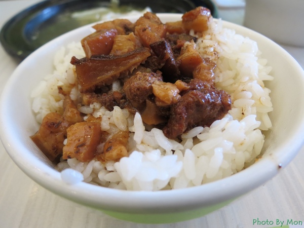 石二鍋(桃園店)：食ｉｎ桃園。想吃請早．請排隊【石二鍋–南平店】