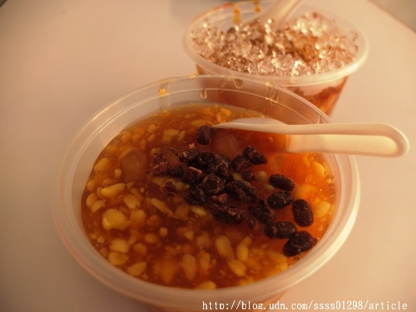 林媽媽綠豆蒜:【美食特搜。屏東車城鄉】林媽媽綠豆蒜。三十年老店!獨家特製麥芽焦糖 福安宮周邊必吃綠豆蒜