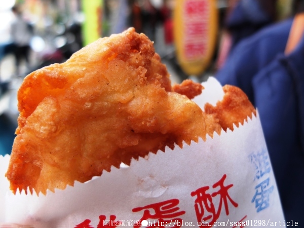 方家雞蛋酥:【美食特搜。高雄三民區】方家雞蛋酥。欲罷不能酥脆口感 56年下午茶甜點老店