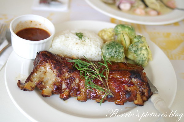 La Pasta義大利麵屋(南西店):台北中山區美食~LA PASTA義大利麵屋(南西店)~終於找到小俞偏好的清淡派義大利麵了