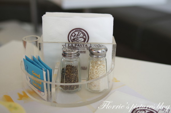 La Pasta義大利麵屋(南西店):台北中山區美食~LA PASTA義大利麵屋(南西店)~終於找到小俞偏好的清淡派義大利麵了