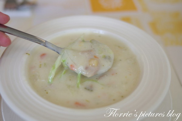 La Pasta義大利麵屋(南西店):台北中山區美食~LA PASTA義大利麵屋(南西店)~終於找到小俞偏好的清淡派義大利麵了