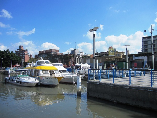 大稻埕碼頭：藍色公路微旅行 : 大稻埕碼頭-關渡碼頭   淡水河渡輪遊