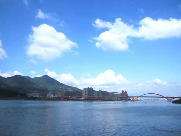 大稻埕碼頭：藍色公路微旅行 : 大稻埕碼頭-關渡碼頭   淡水河渡輪遊