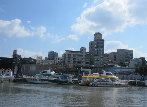 大稻埕碼頭：藍色公路微旅行 : 大稻埕碼頭-關渡碼頭   淡水河渡輪遊