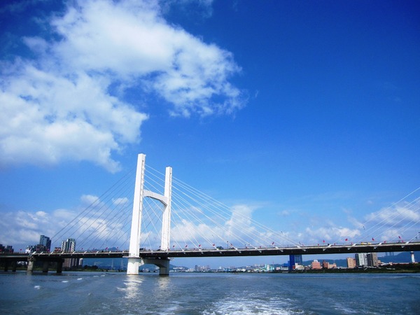 大稻埕碼頭：藍色公路微旅行 : 大稻埕碼頭-關渡碼頭   淡水河渡輪遊