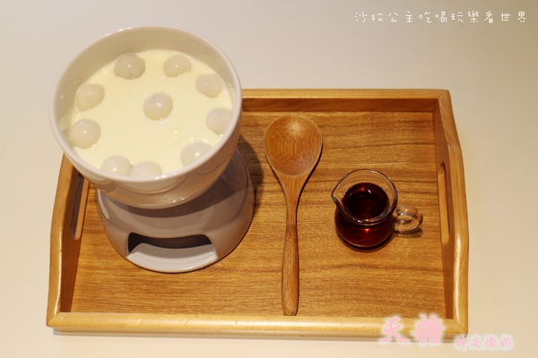 天糖時尚燉奶甜品:燕窩.女孩們的最愛『天糖時尚燉奶甜品』晴光商圈/中山北路