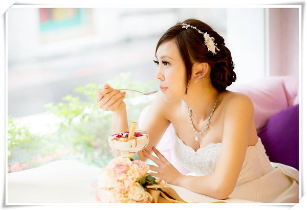 天糖時尚燉奶甜品:燕窩.女孩們的最愛『天糖時尚燉奶甜品』晴光商圈/中山北路