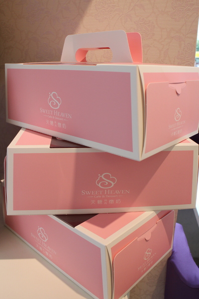 天糖時尚燉奶甜品:燕窩.女孩們的最愛『天糖時尚燉奶甜品』晴光商圈/中山北路