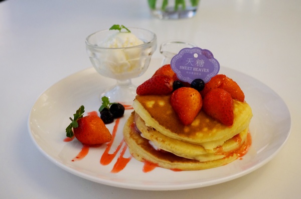 天糖時尚燉奶甜品：[中山國小]天糖時尚燉奶甜品：中西創意精緻燉奶/三明治/鬆餅/飲品