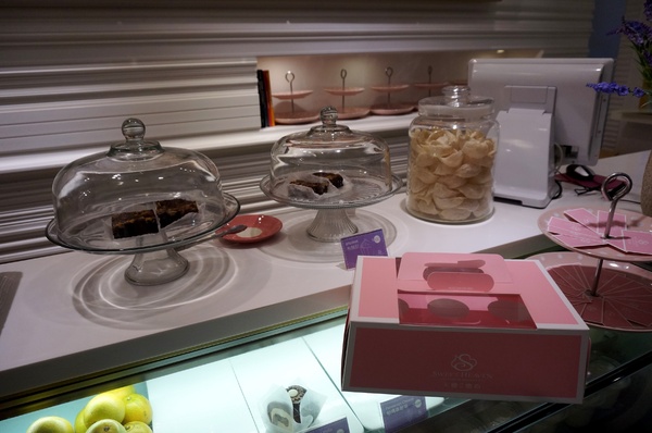 天糖時尚燉奶甜品：[中山國小]天糖時尚燉奶甜品：中西創意精緻燉奶/三明治/鬆餅/飲品