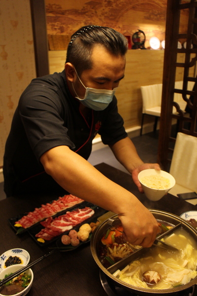 九寨十鍋正宗四川麻辣：正宗四川麻辣鍋『九寨十鍋』匈牙利國寶曼加利札豬/長安東路