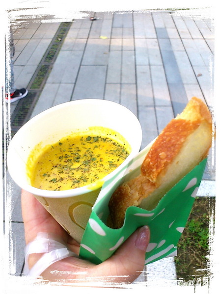 法娃濃湯：【台中勤美】傳說中充滿父愛的濃湯！連年代新聞都來採訪！