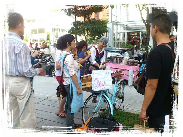 法娃濃湯：【台中勤美】傳說中充滿父愛的濃湯！連年代新聞都來採訪！