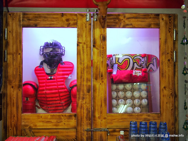 棒極了原味炭燒極品大牛排:【食記】台中西區-棒極了原味炭燒極品大牛排 : 蒜片與可樂真是棒極了…