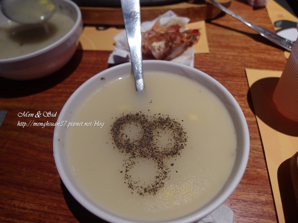 角頭炙燒牛排(公館店)：《口碑券。十六彈》廣受好評，鮮嫩十足【角頭炙燒牛排-公館店】