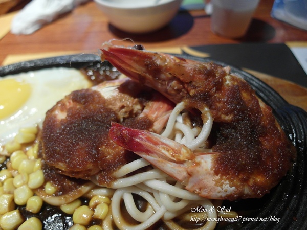 角頭炙燒牛排(公館店)：《口碑券。十六彈》廣受好評，鮮嫩十足【角頭炙燒牛排-公館店】