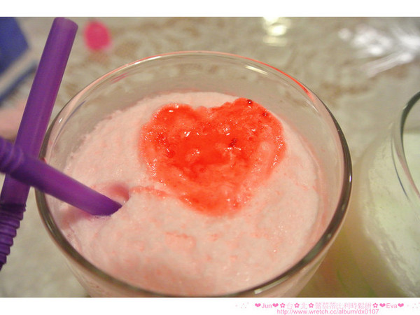 Le Petit Waffle蕾蓓蒂比利時鬆餅專賣店:【食記】oO。。台北 通化夜市 蕾蓓蒂比利時鬆餅(二訪) 盆栽提拉米蘇瓦芙大家吃過嘛?!。o○。