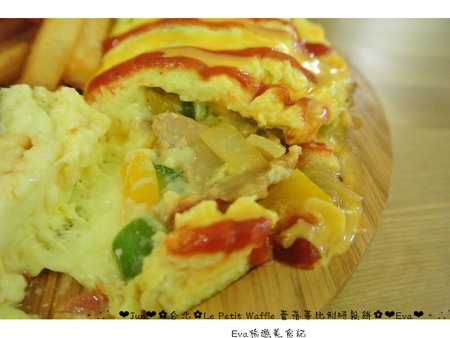 Le Petit Waffle蕾蓓蒂比利時鬆餅專賣店:【食記】oO。台北 臨江夜市*蕾蓓蒂比利時鬆餅*Le Petit Waffle 根本是水果盤的期間限定夏威夷瓦芙,超吸晴又好吃~。o○。