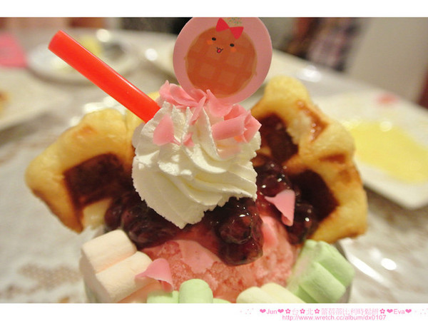 Le Petit Waffle蕾蓓蒂比利時鬆餅專賣店:【食記】oO。。台北 通化夜市 蕾蓓蒂比利時鬆餅(二訪) 盆栽提拉米蘇瓦芙大家吃過嘛?!。o○。
