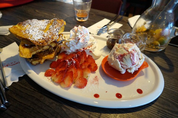 瓦法奇朵咖啡館：瓦法奇朵-為之驚艷美到不行的鬆餅布丁