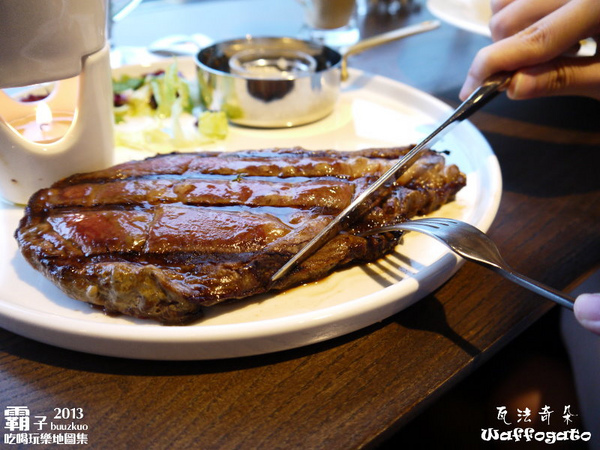 瓦法奇朵咖啡館：甜點之外也有好排餐，「瓦法奇朵」內湖巷弄優質小店 ～