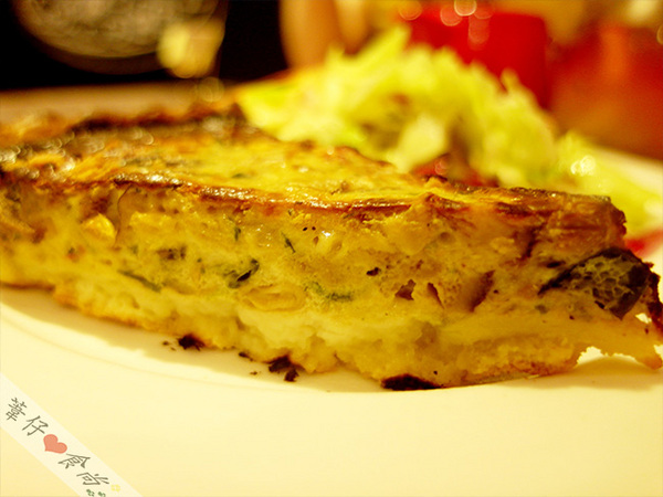 瓦法奇朵咖啡館：三明治鬆餅？？!!!牛奶糖鬆餅？？!!驚奇口味雙享受!