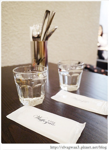 瓦法奇朵-信陽店-台北車站-補習街-牛排買一送一-可頌甜甜圈-7-040-1