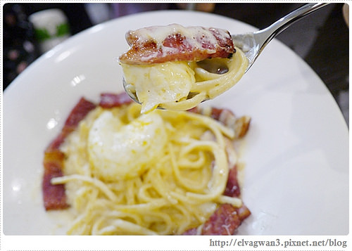 瓦法奇朵-信陽店-台北車站-補習街-牛排買一送一-可頌甜甜圈-51-125-1