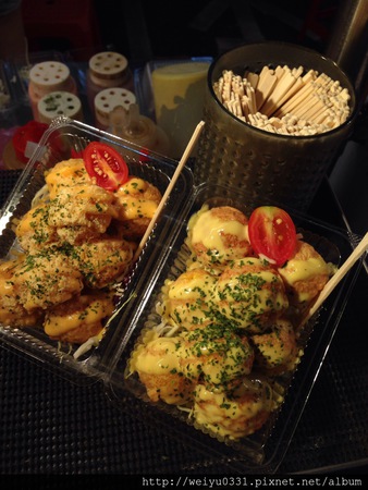 992686_608067702557236_2061201324_n