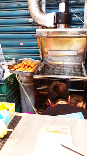 起士家族(旱溪夜市)：【羽諾食記】通化夜市~起司家族起司牛肉 雞肉捲