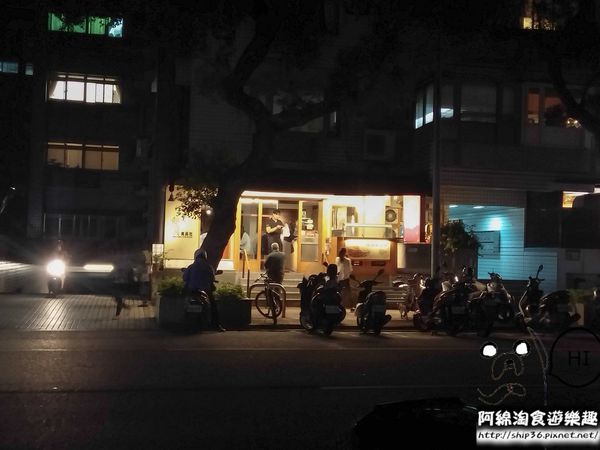 【台北小吃】【北捷善導寺站】雙月食品社-燉湯美味又養生．養生美食/台大醫院/捷運善導寺站