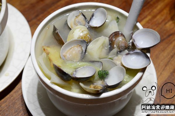 【台北小吃】【北捷善導寺站】雙月食品社-燉湯美味又養生．養生美食/台大醫院/捷運善導寺站