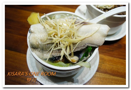 雙月食品社:養生美食近台大醫院.慢燉雞湯爆料好口味──雙月食品社